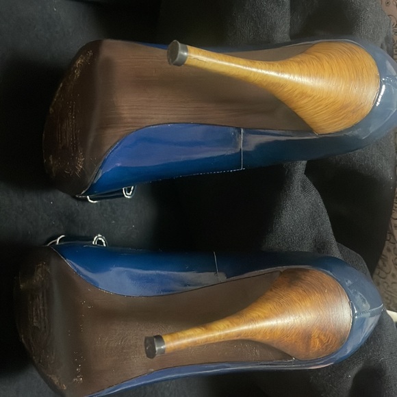 Stuart Weitzman Blue Patent Leather Bow Accents Pumps Size 6 (Usa Size) - Picture 7 of 12